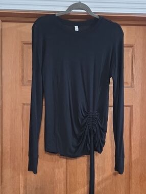Glyder Black Long-Sleeve Side Ruched Tie Top